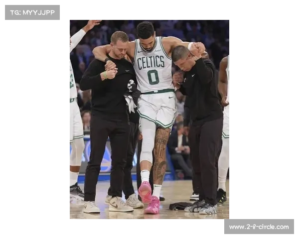 马祖拉谈塔图姆训练中扣篮：最重要的是他始终与我们为一体的精神